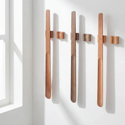 Trähorn™ – Magnetiskt Skohorn i Massivt Trä