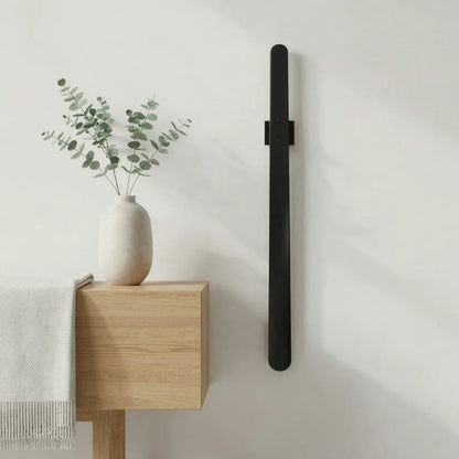 Trähorn™ – Magnetiskt Skohorn i Massivt Trä