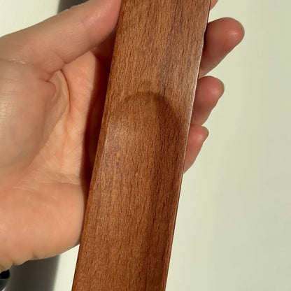 Trähorn™ – Magnetiskt Skohorn i Massivt Trä