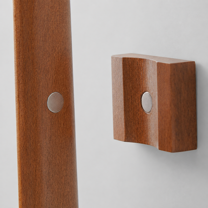 Trähorn™ – Magnetiskt Skohorn i Massivt Trä